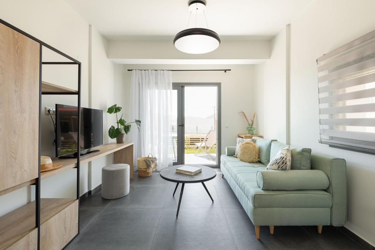 Yuka Villas Collection Nea Iraklitsa Exterior photo