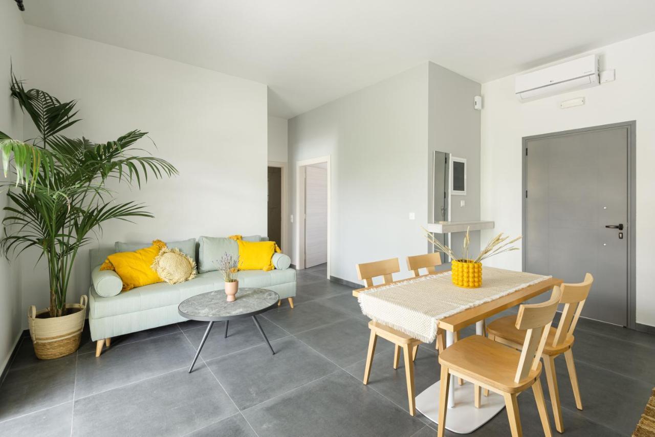 Yuka Villas Collection Nea Iraklitsa Exterior photo